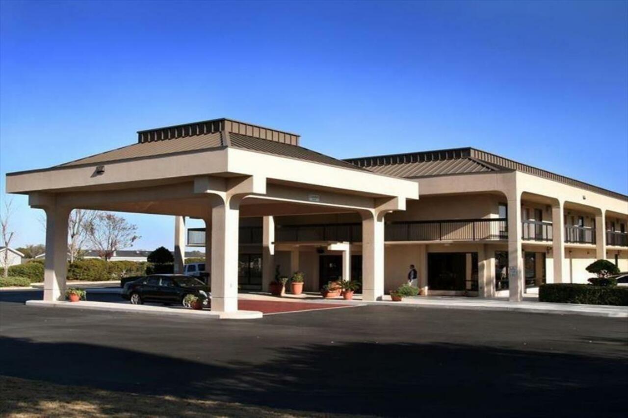 Dublin Inn And Suites Εξωτερικό φωτογραφία