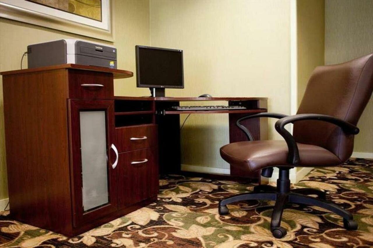 Dublin Inn And Suites Εξωτερικό φωτογραφία